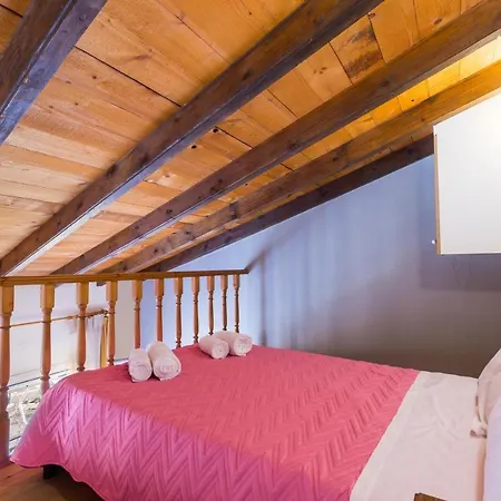 Venetian Era - Center Loft