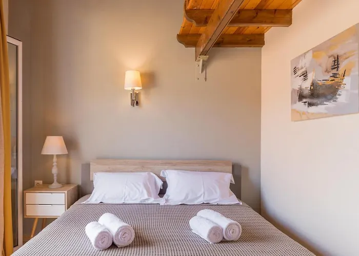 Venetian Era - Center Loft Doukádes