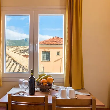 Venetian Era - Center Loft Doukádes