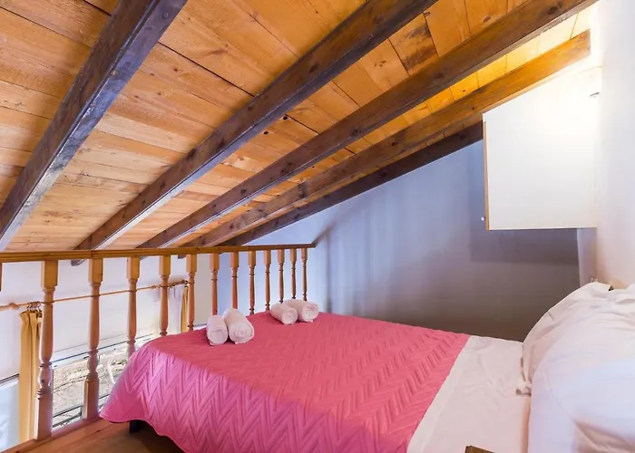 Venetian Era - Center Loft